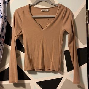 Abercrombie Notched neck long sleeve top